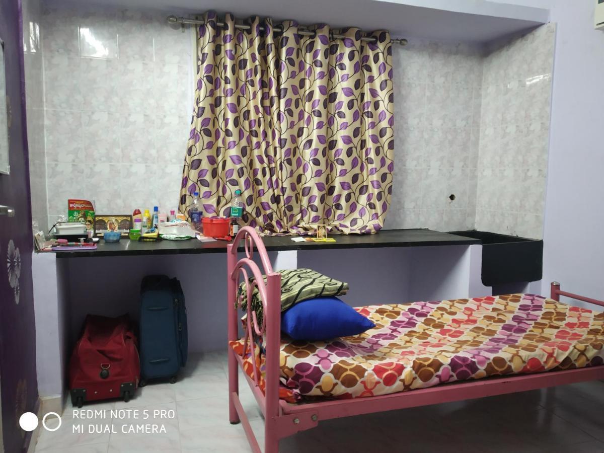 Easvari Grand Pg For Women - Female Only Vandrehjem Chennai Eksteriør billede