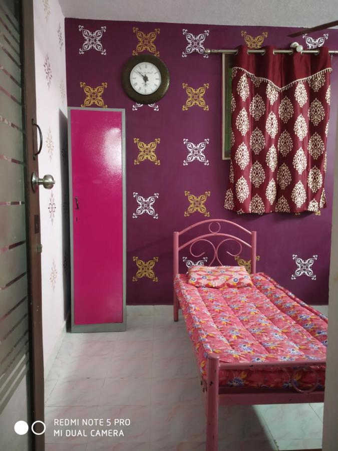 Easvari Grand Pg For Women - Female Only Vandrehjem Chennai Eksteriør billede
